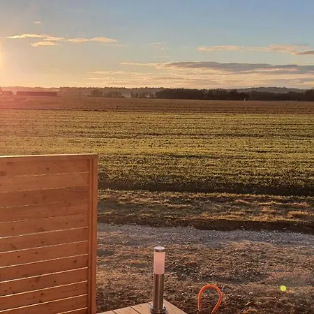 Apartma, Glamping Na Koncu Vasi Holiday home Ljutomer